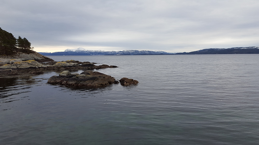 Mot sørøst og Tysnesøya.