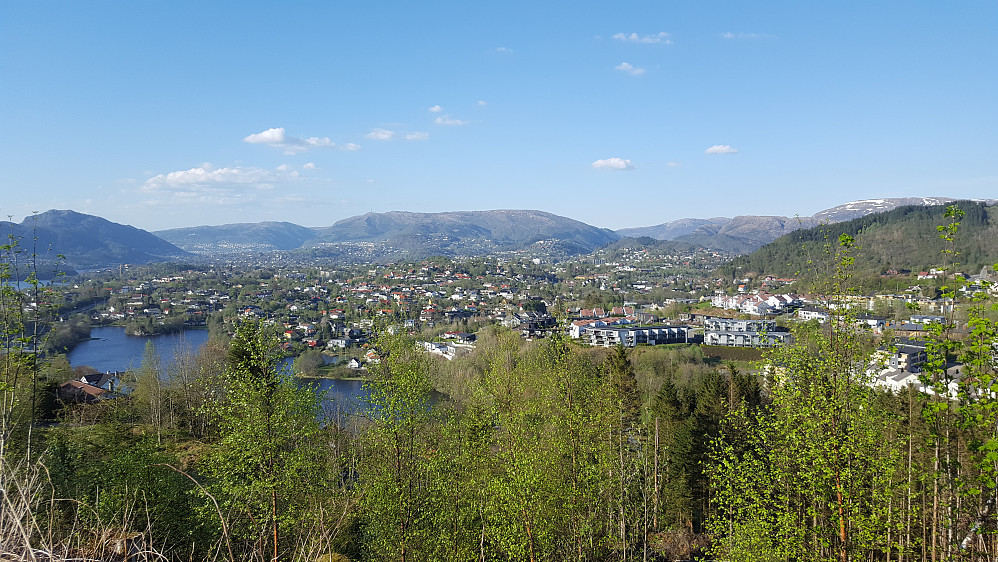 Utsikt nordover fra veien opp til Stendafjellet.