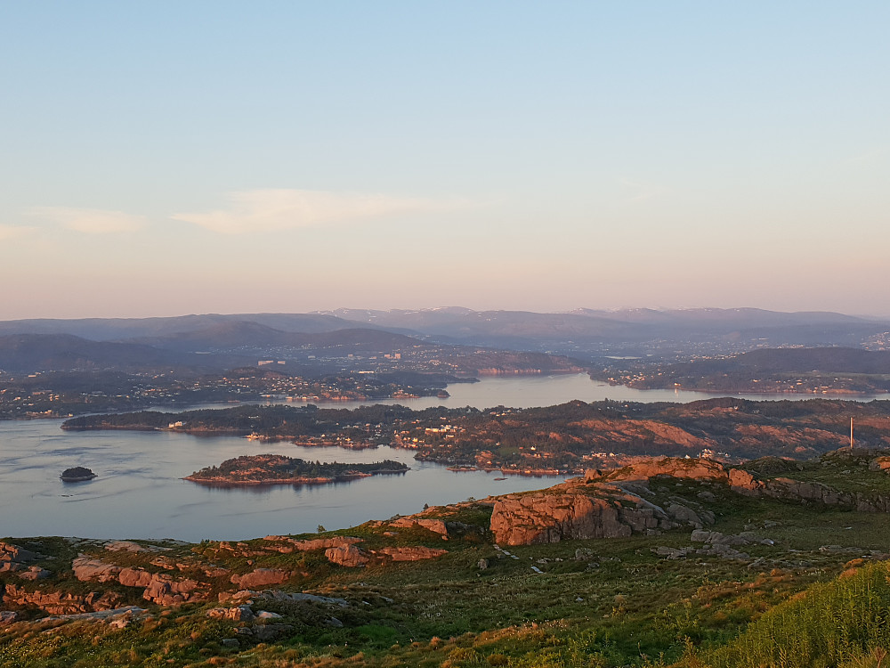 Fra nordre Pyttane mot øst-nordøst.