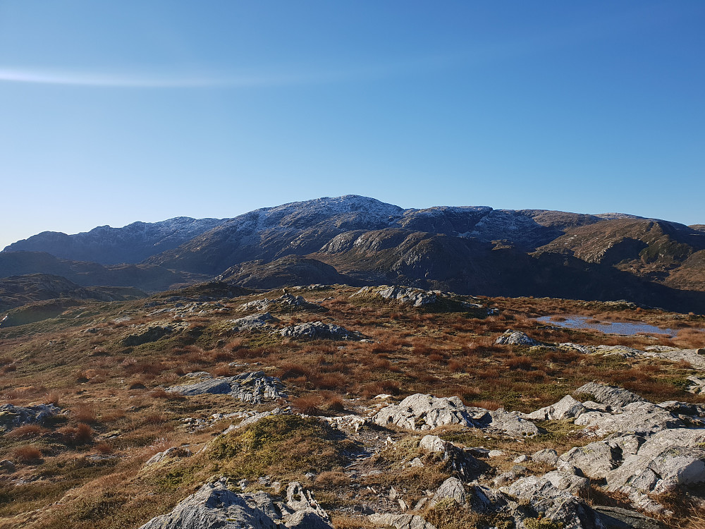 Fra Trengereidhotten mot Gullfjelltoppen.