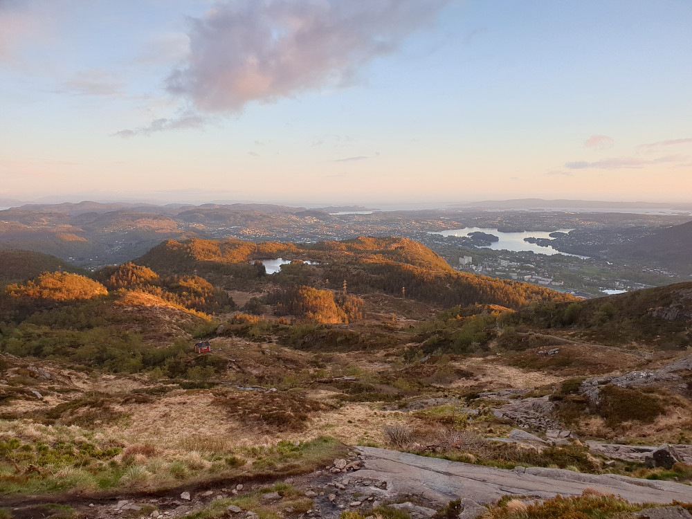 Utsikt mot sør. Bildet er tatt litt nord for Speiderhytten.