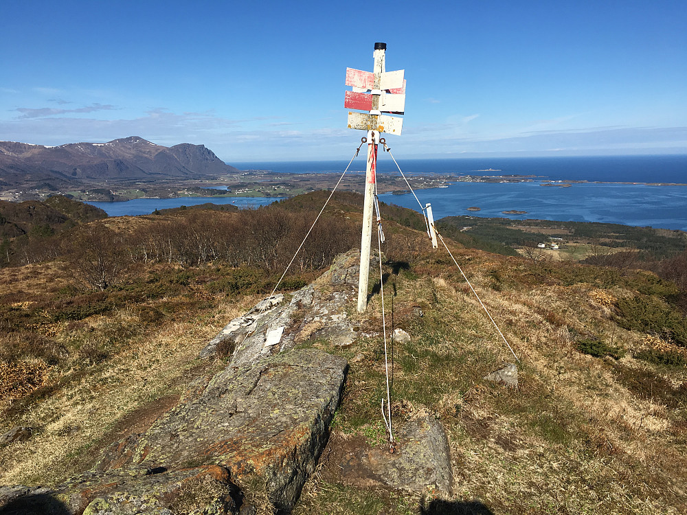 På toppen av Ufsåsen retning vest.