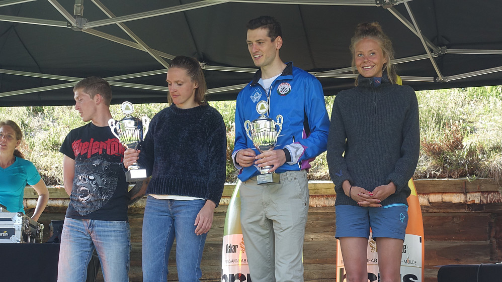 Peakbookdamene er råere enn andre damer! Kirsten vant Ultra. Johanna Åstrøm vant 7-topperen! Peakbook trailrunningteam hadde kanskje kunne blitt en storklubb! Av andre kjente peakbookiianere er vel verdt å nevne at baseheimen fullførte sin første ultra i god stil og Okken imponerte også!