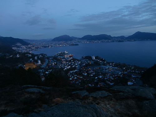 Kveldsutsikt fra Ørneberget mot Bergen