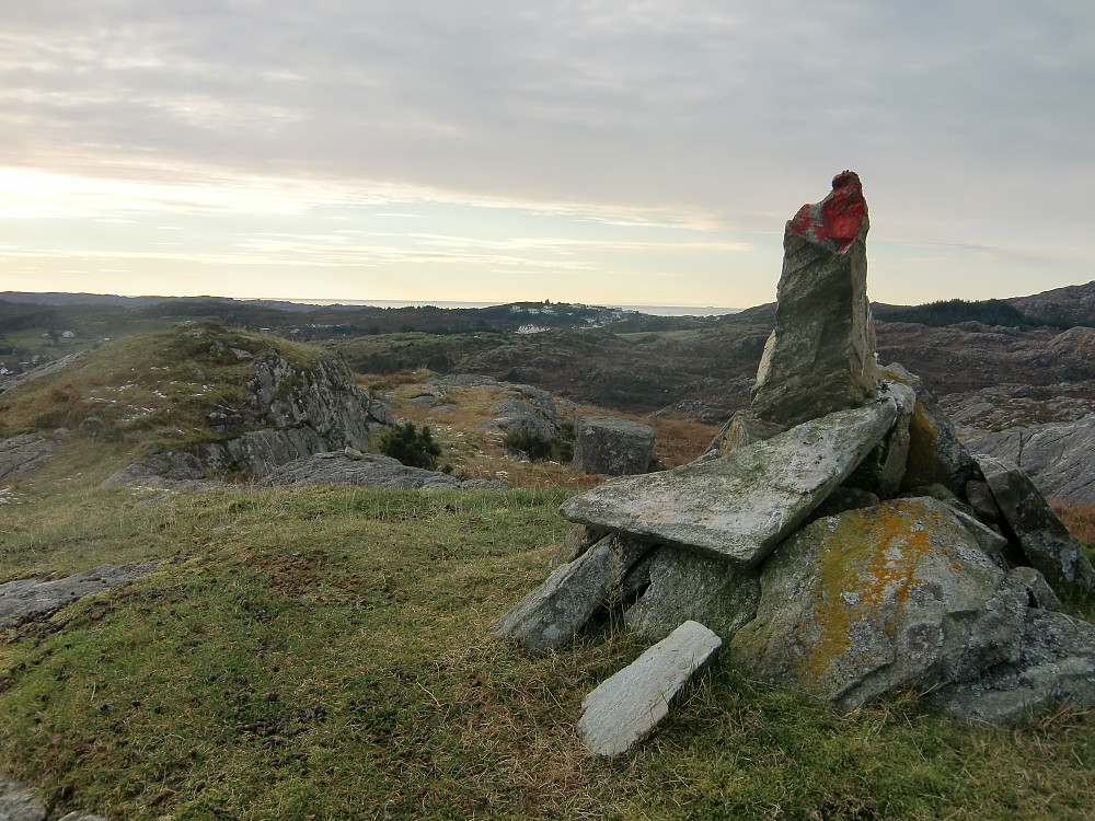 Toppvarden på Gardafjellet 112 moh. 