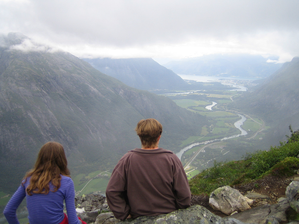 Utsikten fra Litlefjellet utover Romsdalen mot Åndalsnes