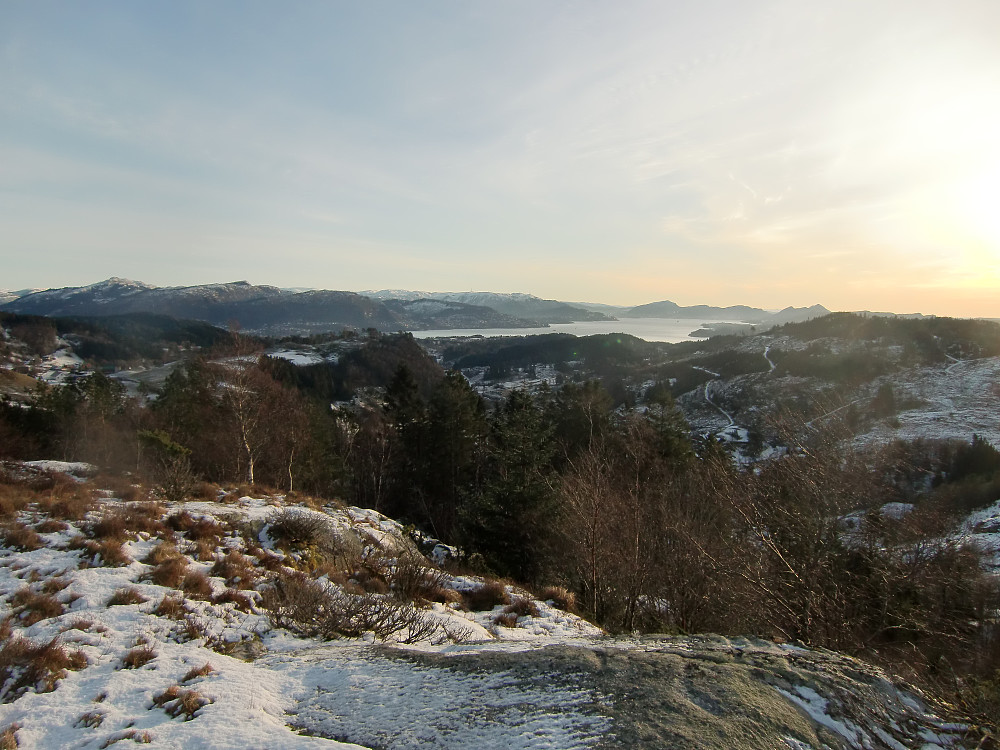 Utsikt mot syd med Bergen i det fjerne