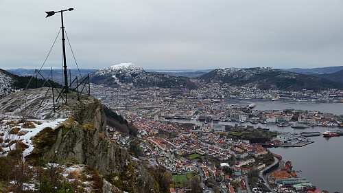 Fra Sandvikspilen har vi luftig utsikt over Bergen by