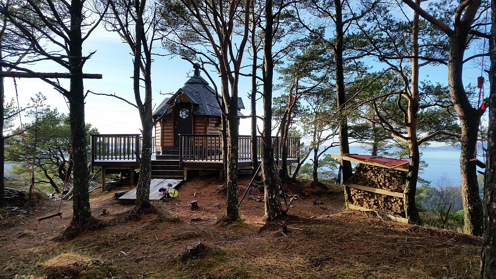 Toppen på Stora Stokkfjellet. Fantastisk utsikt fra terrassen. 