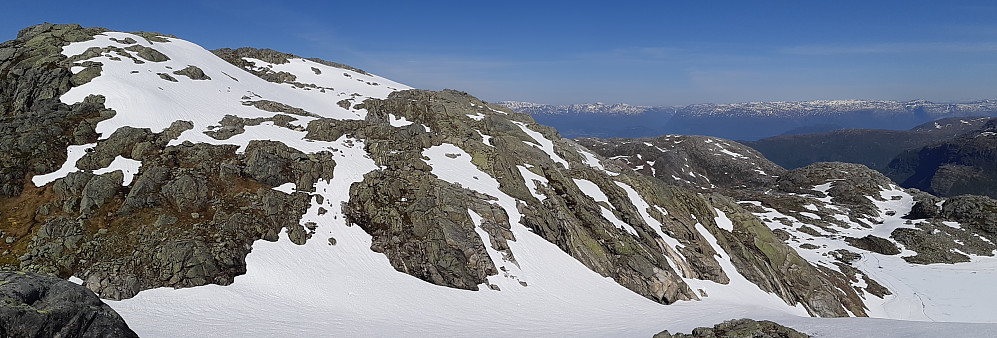 Steinafjellet, bratt nedre del med dårlige skiforhold