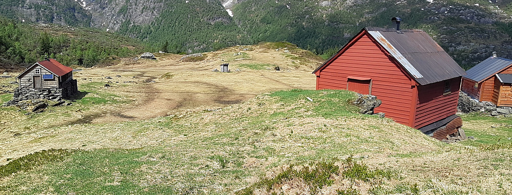 Ruedal med noen av stølshusene. 