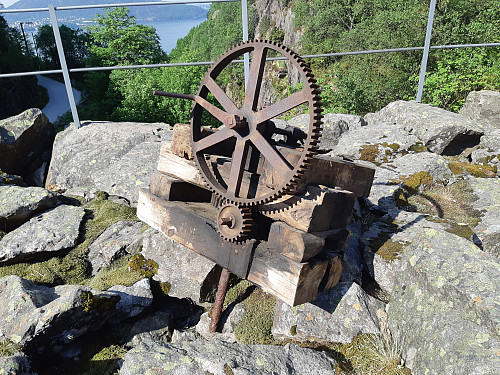 Gammel historie fra demningen.
