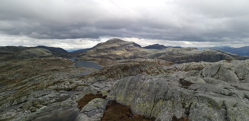 Utsikt fra Giljafjell mot nord med Grånakken.