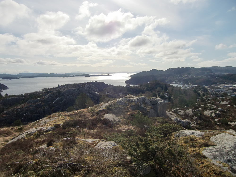 Utsikt sydover fra toppen på Langedalsfjellet