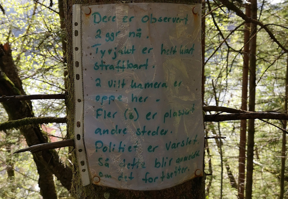 Følte meg overvåket etter at jeg traff på denne plakaten