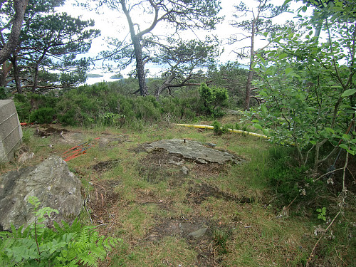 Bolt i fjell på toppen av Barmehovda