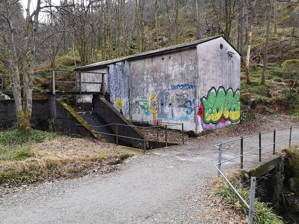Vannverkshus i skiveien  (Byfjellene 51)