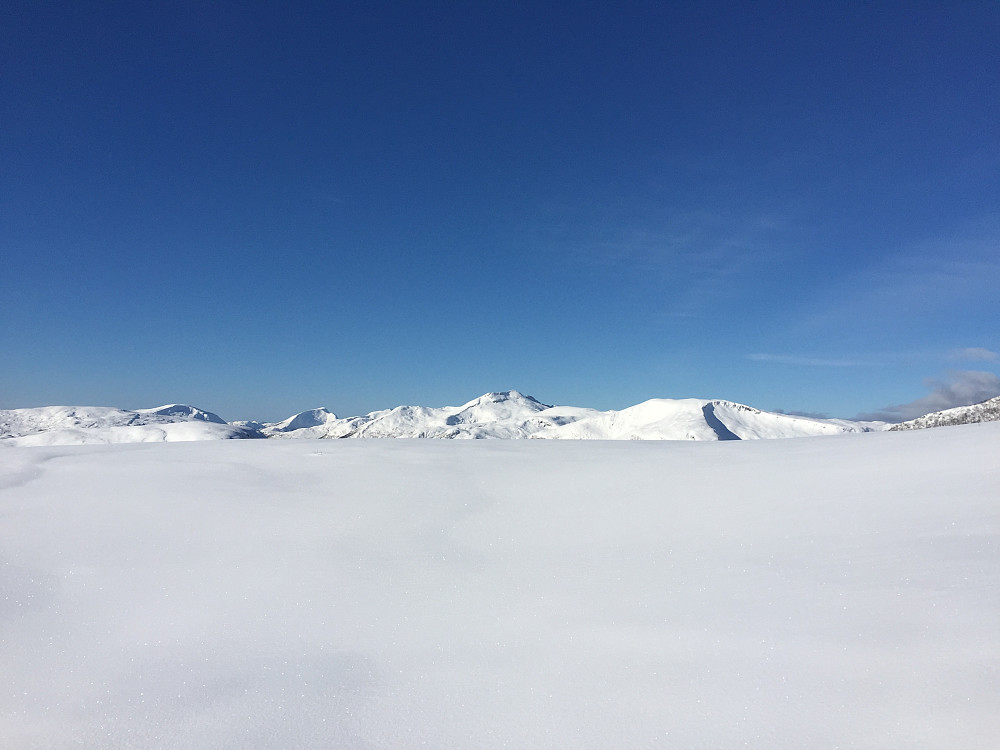 Mot Snøtinden mf. 
