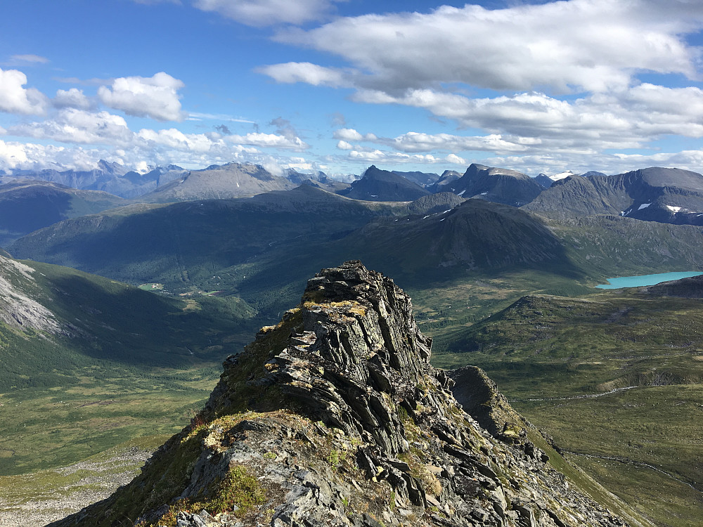 Toppen av Øspetind