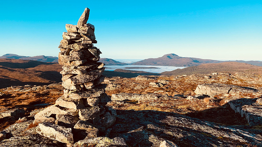 Grønfjellvarden med Reinsfjellet i bakgrunnen
