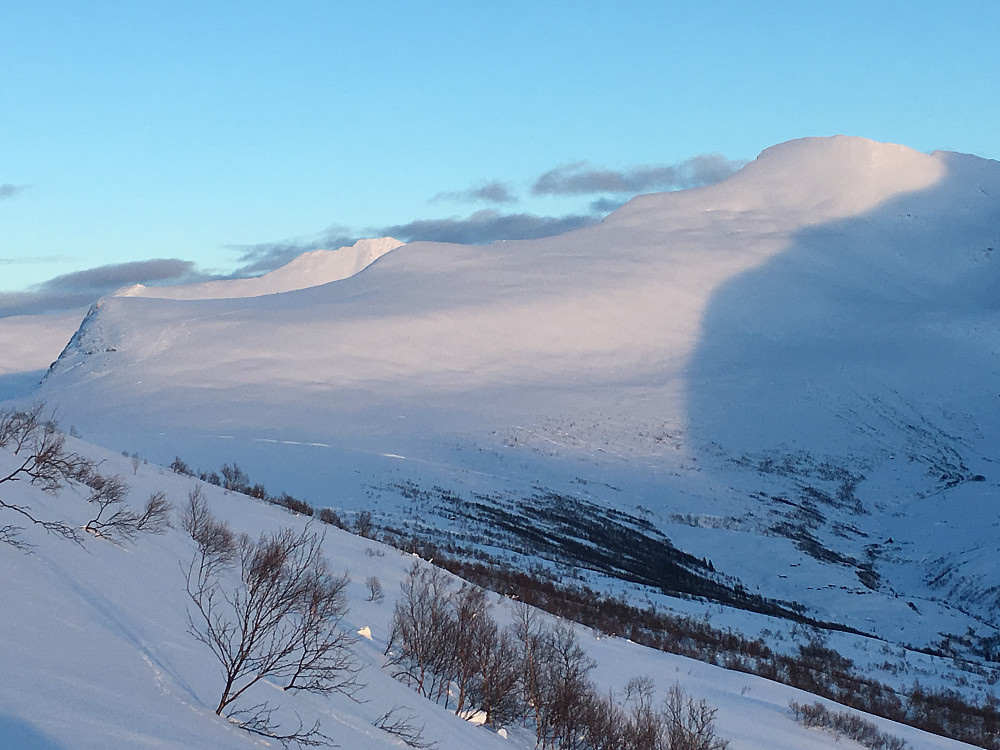 En del spor på Ryssdalsnebba også. Så ut som
De fleste hadde gått opp fra Jordalsgrenda.