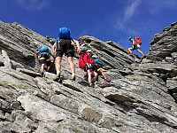 mariear_20180726_5b5a2ff0d18a6.jpg