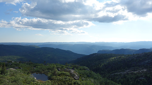 Utsikt vestover fra Rysefjell.