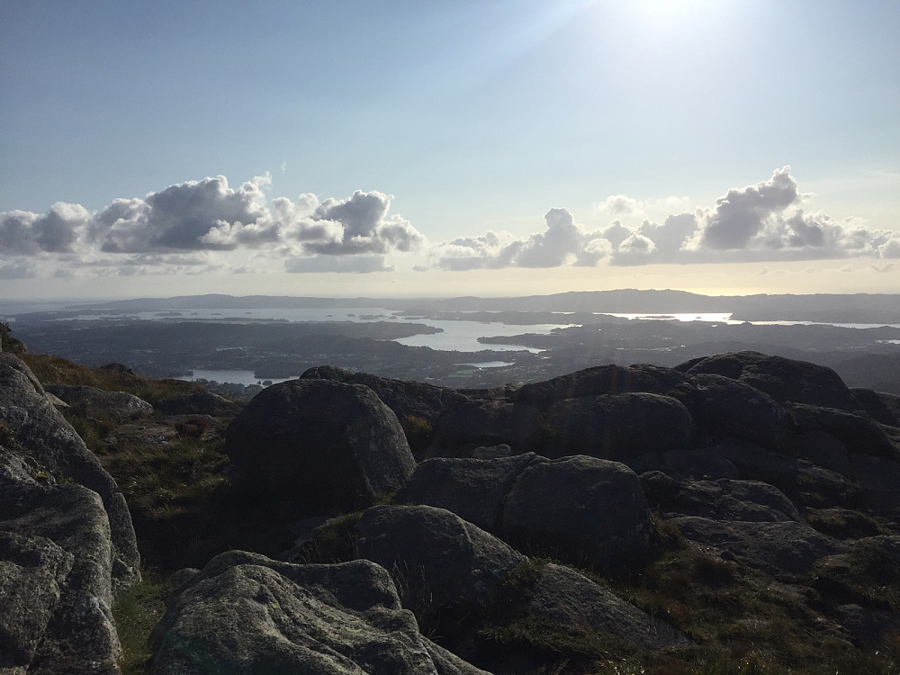 Løvstakken mor syd vest