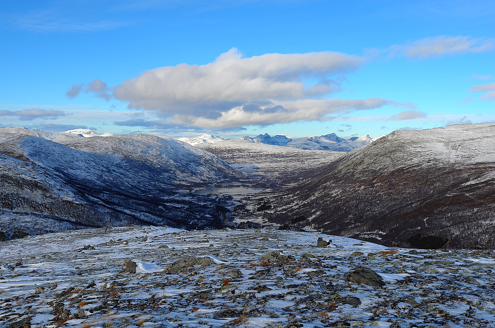 Grødalen og alpine fjell i vest