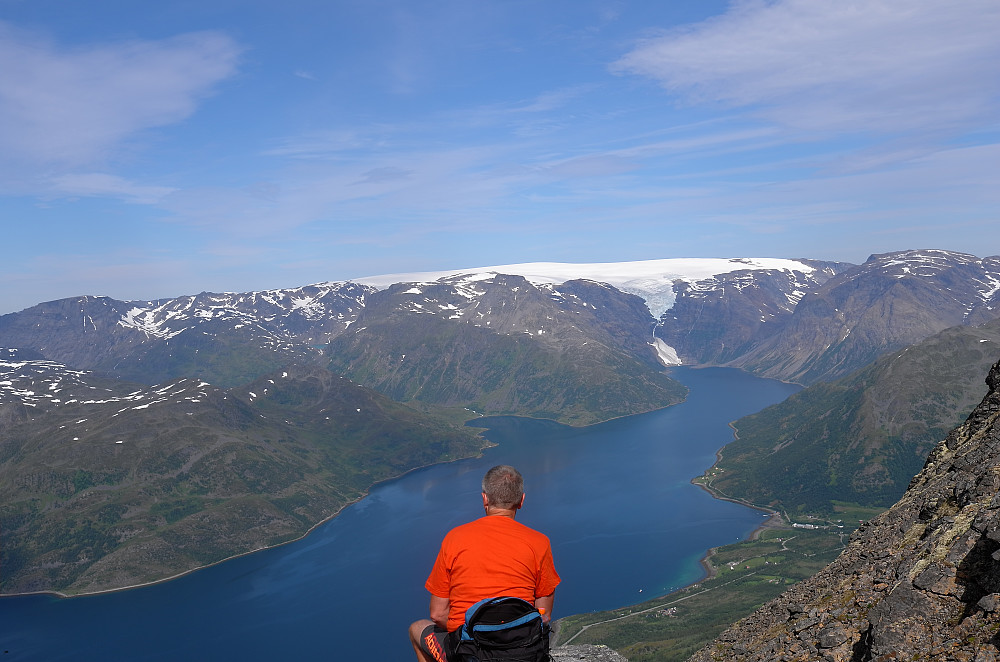 Jøkelfjorden og Øksfjordjøklen