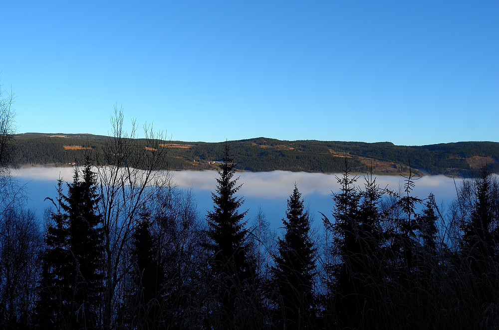 Gudbrandsdalen i tåke.