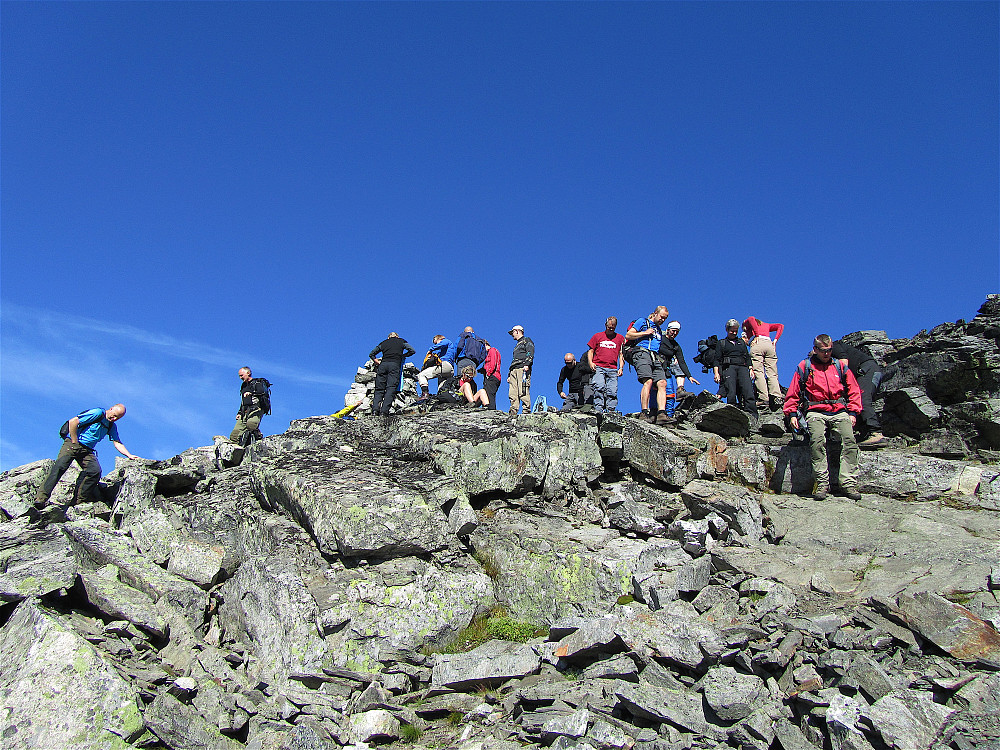 70 personer på toppen