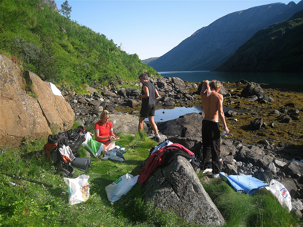 Base camp Kjerringfjorden