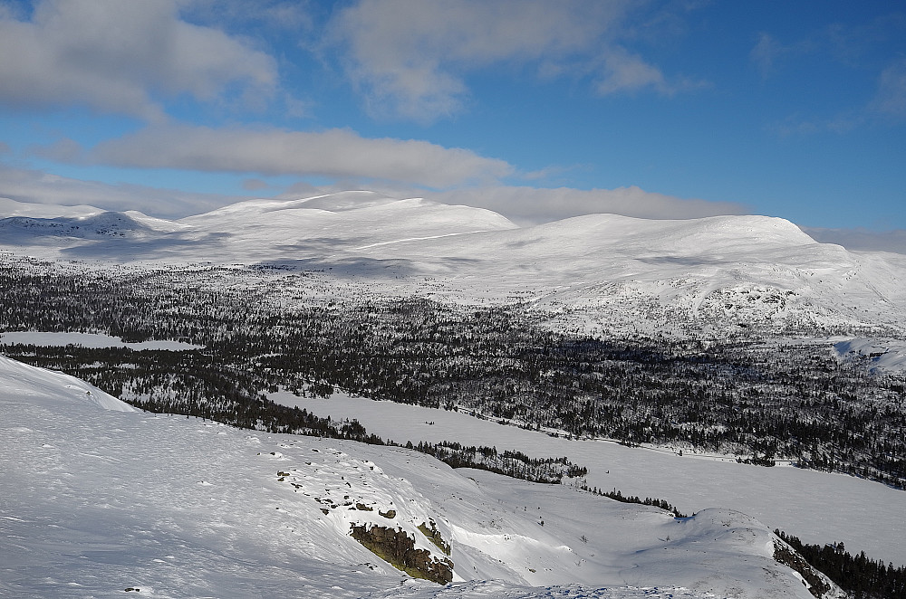 Djupsjøen og Elgåhogna