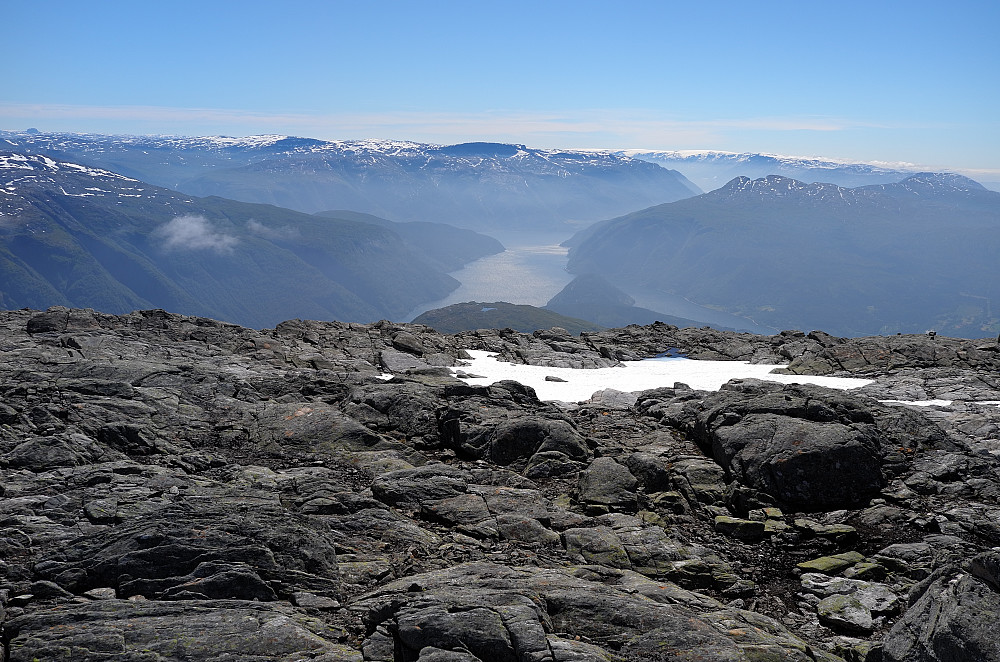 Ulvikfjorden, Osafjorden, Folgefonna