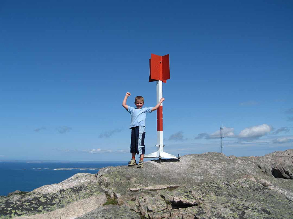 Simen 4 år på Kvernberget