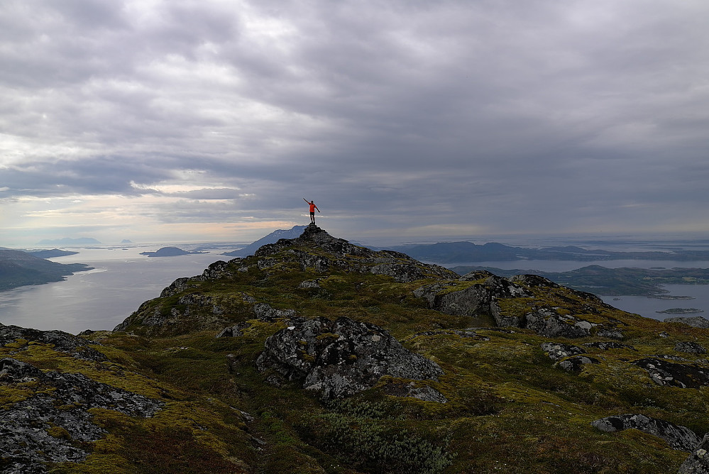 Gråvær på Hugltinden