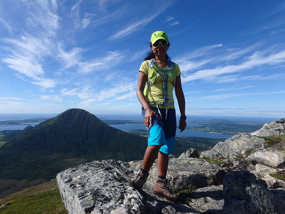 Gjendemfjellet i bakgrunnen.