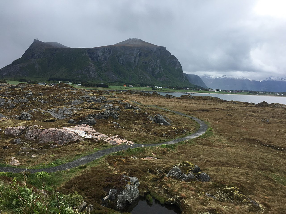 Litt snø på Sjurvarden en dag før juni måned i år!!