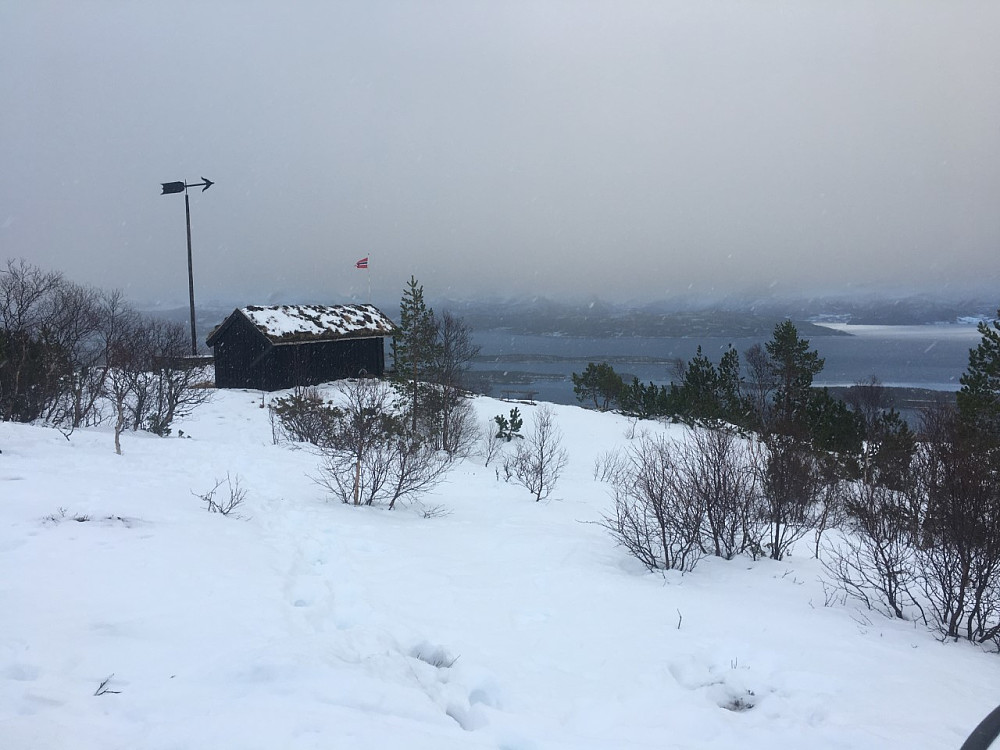 Litt snø i lufta