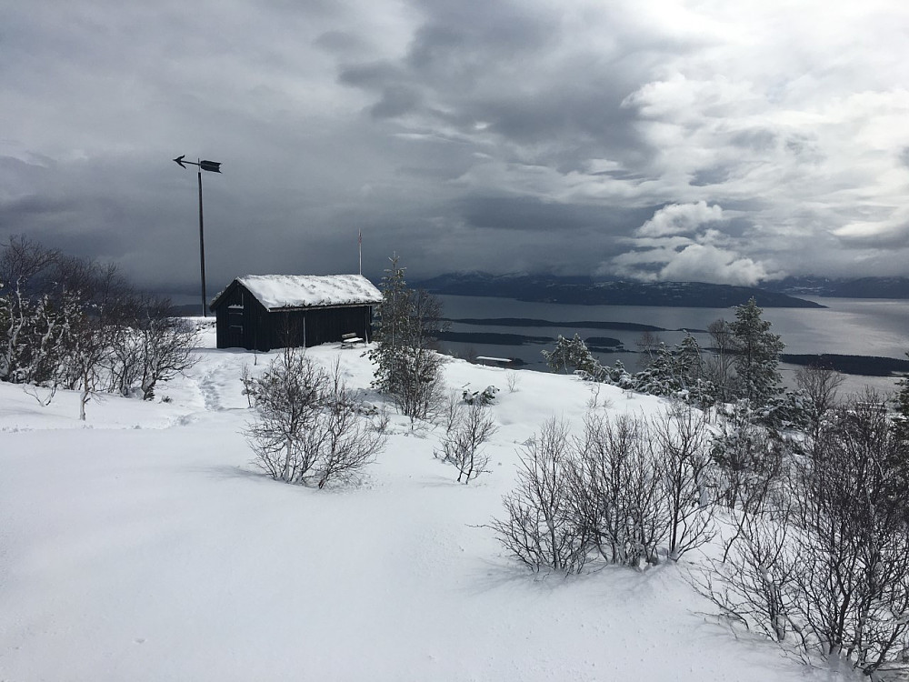 Har kommet en del nysnø i natt.