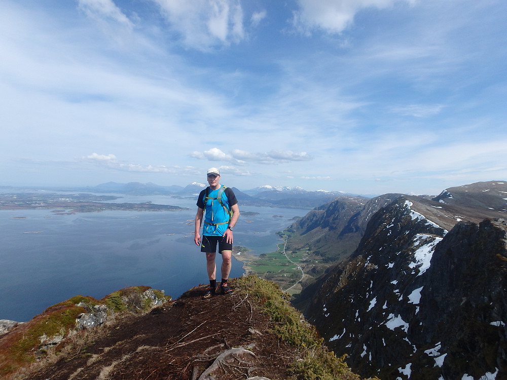 Årets første tur i shorts, veldig kvite bein.