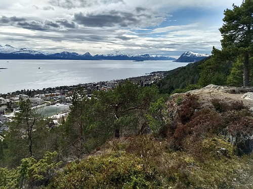Sørvestover fra Brattlihaugen
