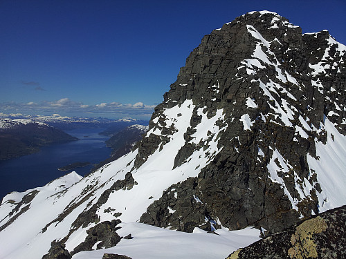 Grøvelnebba sett fra Søre Grøvelnebba