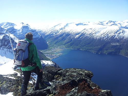 Sunndalsøra fra Søre Grøvelnebba