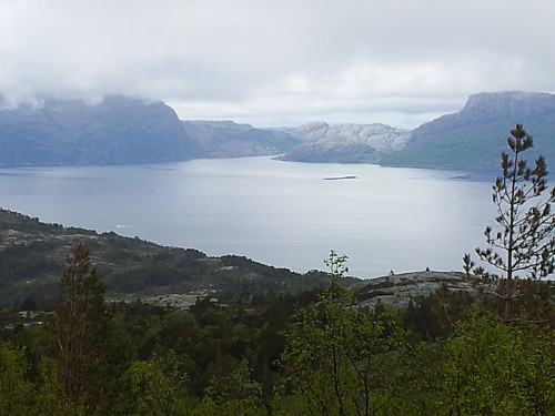 Mot Solund