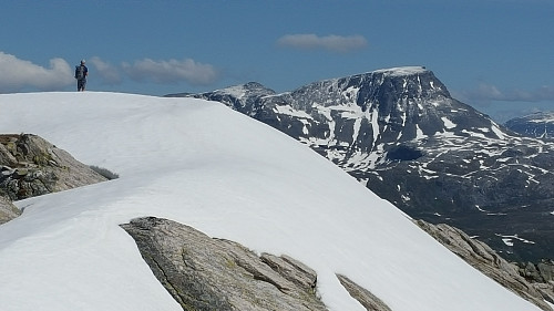 Vakre Snota i bakgrunnen