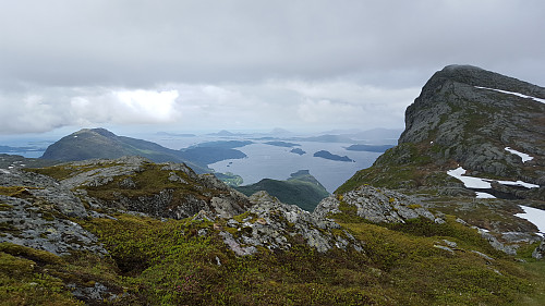 Høydalsnipa til høyre