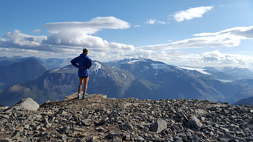 Flott utsikt mot Frostisen mm
