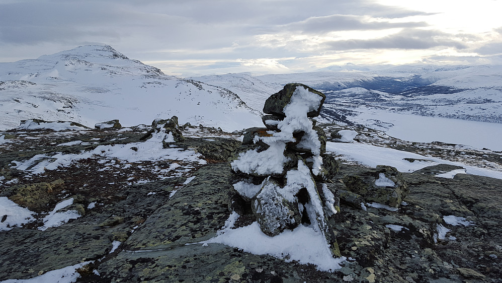 Ved varden på Rembekkhøa